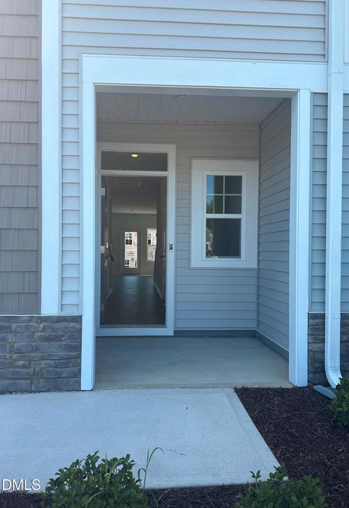 533 Giovanni Dr, Sanford, NC, 27330-9848 | Card Image