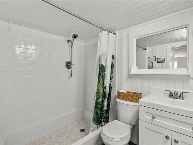 1014 20 Th St, House other with 3 bedrooms, 3 bathrooms and 2 parking in Galveston TX | Image 24