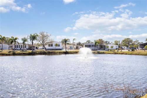 2 S Botany Bay Cir, ENGLEWOOD, FL, 34223-6207 | Card Image