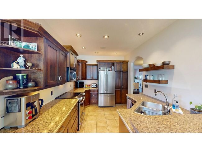 1569 Mount Fisher Cres, House other with 5 bedrooms, 3 bathrooms and 3 parking in Cranbrook BC | Image 8