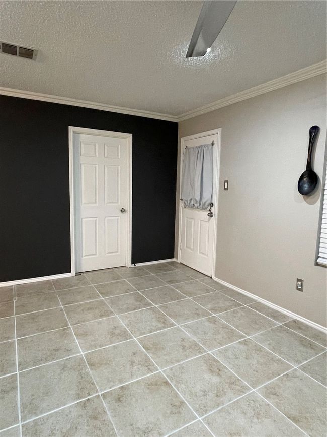 8732 Fox Meadow Way, House other with 3 bedrooms, 2 bathrooms and null parking in Fort Worth TX | Image 13