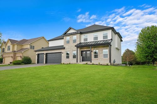 413 Sycamore Ln, North Aurora, IL, 60542-1076 | Card Image