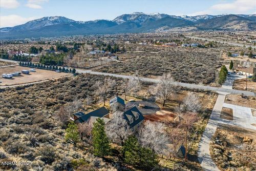 15290 Fawn Ln, Reno, NV, 89511-8015 | Card Image