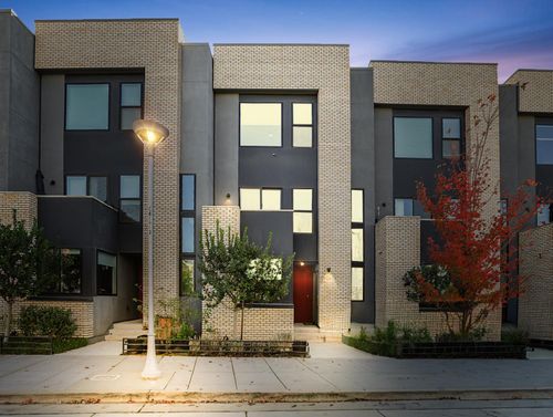 989 Central Street, West Sacramento, CA, 95691 | Card Image