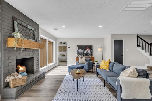 2123 N Fountain Valley Dr, Missouri City, TX, 77459-3646 | Card Image