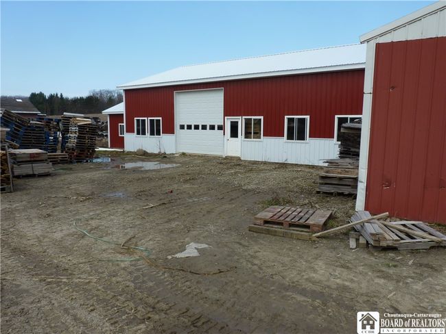Front of the shop building | Image 39
