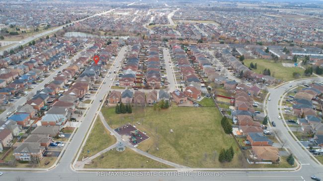 32 Pappain Cres, House other with 6 bedrooms, 3 bathrooms and 4 parking in Brampton ON | Image 6