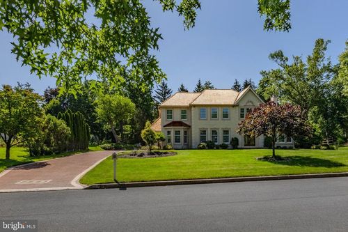 285 Ridings Way, AMBLER, PA, 19002-5248 | Card Image