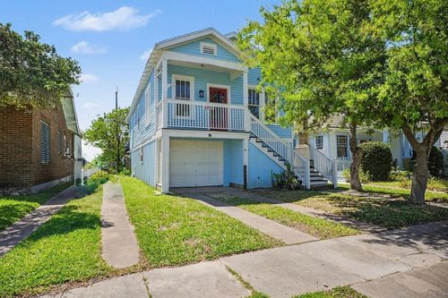 4213 Avenue T 1/2, Galveston, TX, 77550-8651 | Card Image