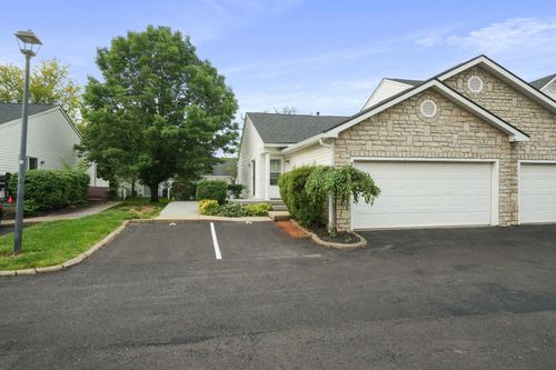 66a-4655 Parrau Dr, Columbus, OH, 43228-8458 | Card Image
