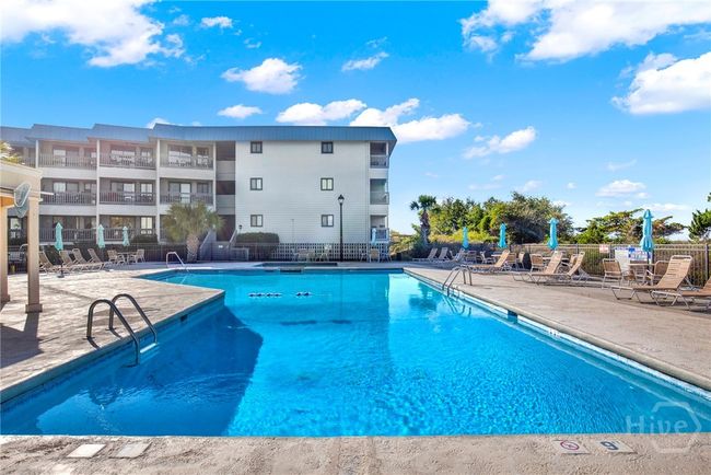 Savannah Beach & Racquet Club Pool | Image 31