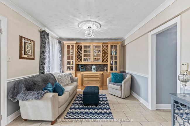 724 Line 3 Rd, House other with 4 bedrooms, 3 bathrooms and 20 parking in Niagara on the Lake ON | Image 9