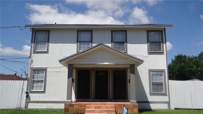 1625 14th Street, Home with 4 bedrooms, 2 bathrooms and 8 parking in Corpus Christi TX | Image 1