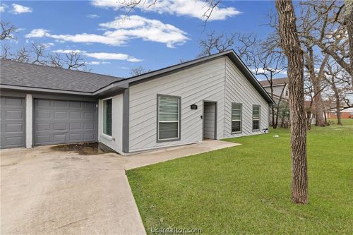 1117 Berkeley St, College Station, TX, 77840-2602 | Card Image