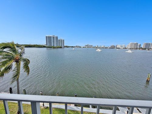 4b-16546 Ne 26th Ave, North Miami Beach, FL, 33160-4020 | Card Image