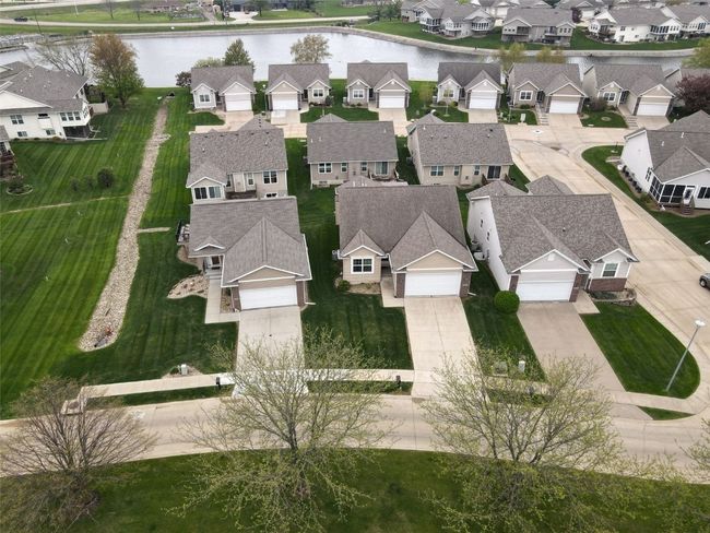 6807 Waterview Dr, Condo with 2 bedrooms, 3 bathrooms and null parking in Cedar Rapids IA | Image 21
