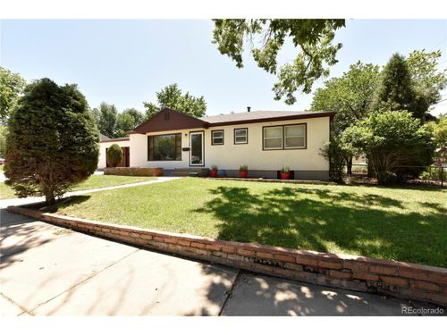 1120 Horseshoe Dr, Pueblo, CO, 81001-2057 | Card Image