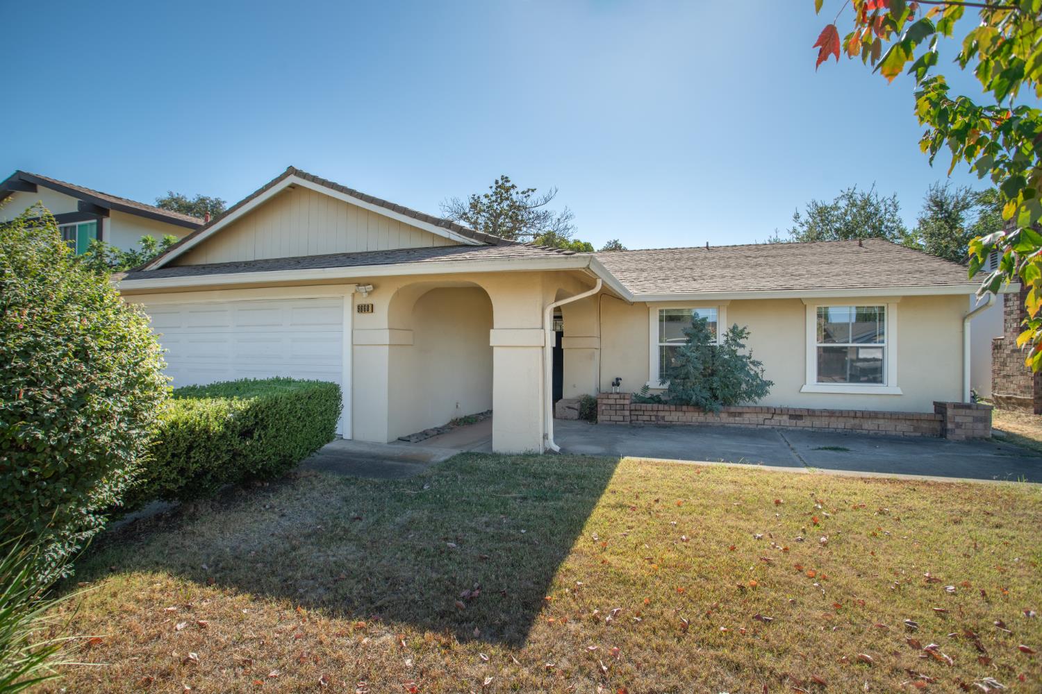 9668 Elmira Cir, For Sale in Sacramento - eXp Realty