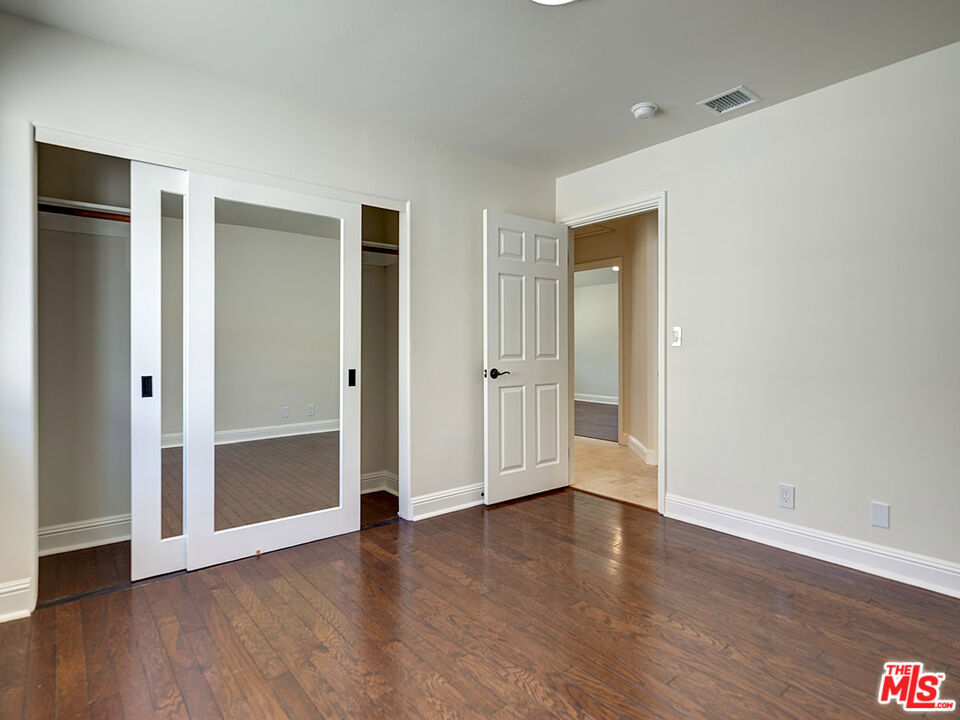 Residential Lease in Los Angeles 2