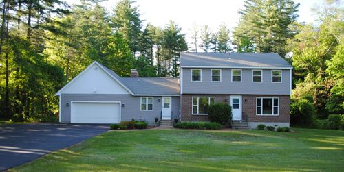 59 Page Rd, Litchfield, NH, 03052-2511 | Card Image