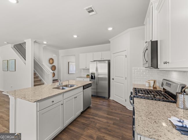 42 Grove Springs Ct Se, House other with 5 bedrooms, 3 bathrooms and null parking in Cartersville GA | Image 8
