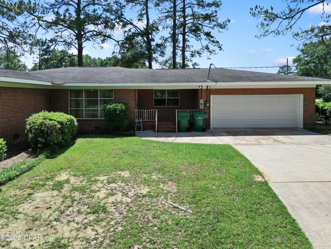 5370 Cherry St, House other with 2 bedrooms, 3 bathrooms and null parking in Graceville FL | Image 17