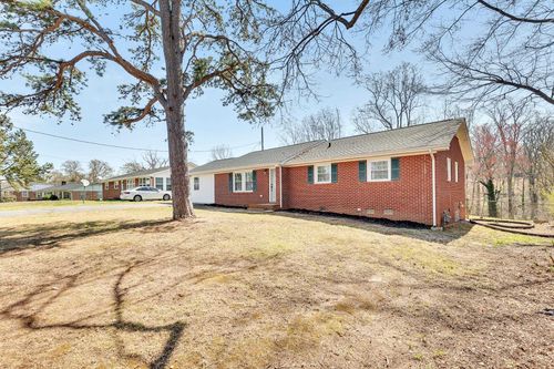 197 Stribling Cir, Spartanburg, SC, 29301-1664 | Card Image