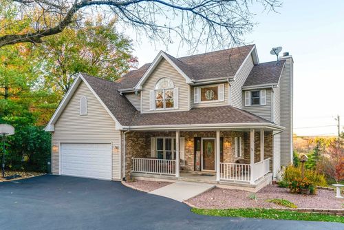 3520 Kings Lair Dr, Spring Grove, IL, 60081-9699 | Card Image