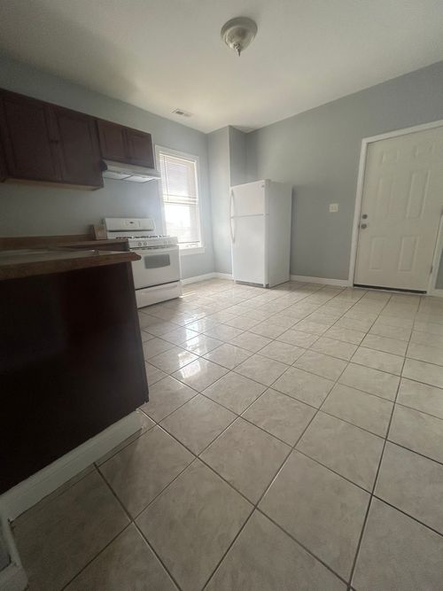 2-2414 N Lawndale Ave, Chicago, IL, 60647-2321 | Card Image