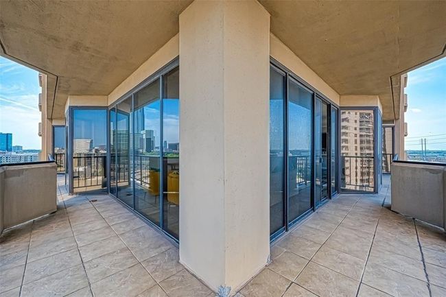 APT-1002 - 3350 Mccue Rd, Condo with 2 bedrooms, 2 bathrooms and 2 parking in Houston TX | Image 18