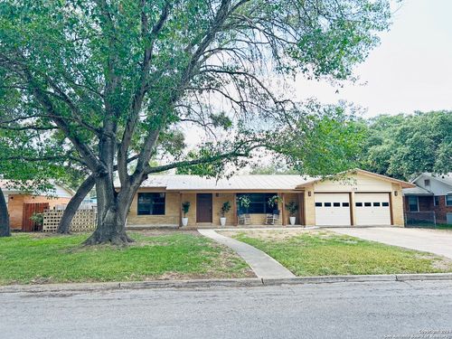 129 Beechwood Ave, Universal City, TX, 78148-4201 | Card Image