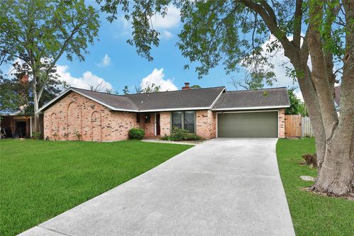 505 Seagrove St, La Porte, TX, 77571-7215 | Card Image
