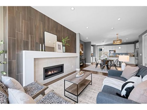2438 N Washington St, Denver, CO, 80205-3108 | Card Image
