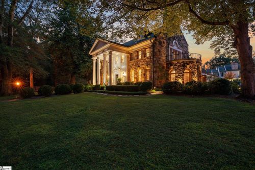 48 Ridgeland Dr, Greenville, SC, 29601-3015 | Card Image