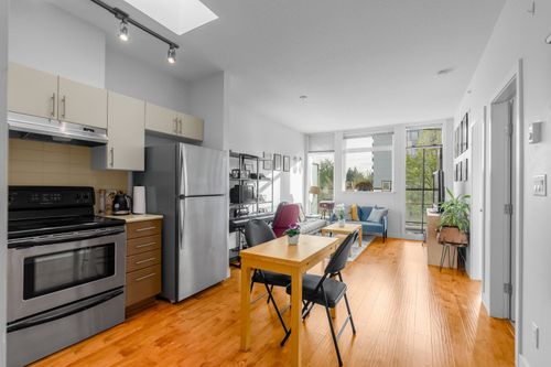 4xx-5692 Kings Rd, Vancouver, BC, V6T1K8 | Card Image