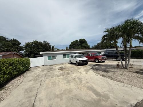 14321 Nw 16th Ct, Miami, FL, 33167-1006 | Card Image