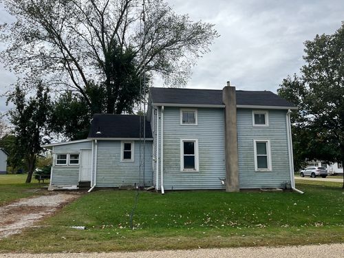 119 N Center St, Seatonville, IL, 61359-1018 | Card Image