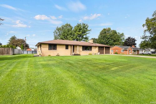 55903 Kathryn Dr, Elkhart, IN, 46514-1130 | Card Image