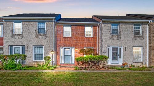 s7-2430 Hardesty Dr S, Columbus, OH, 43204-2846 | Card Image