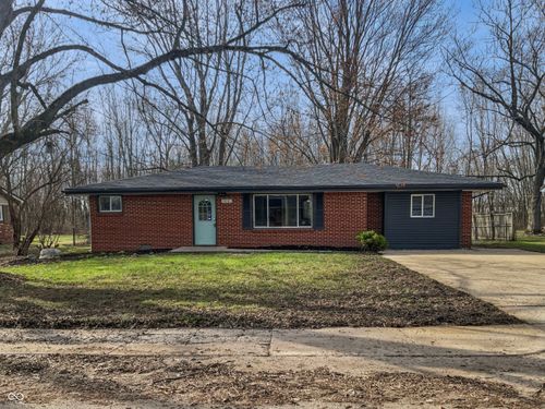 110 Pleasant Run Dr, Markleville, IN, 46056-9468 | Card Image