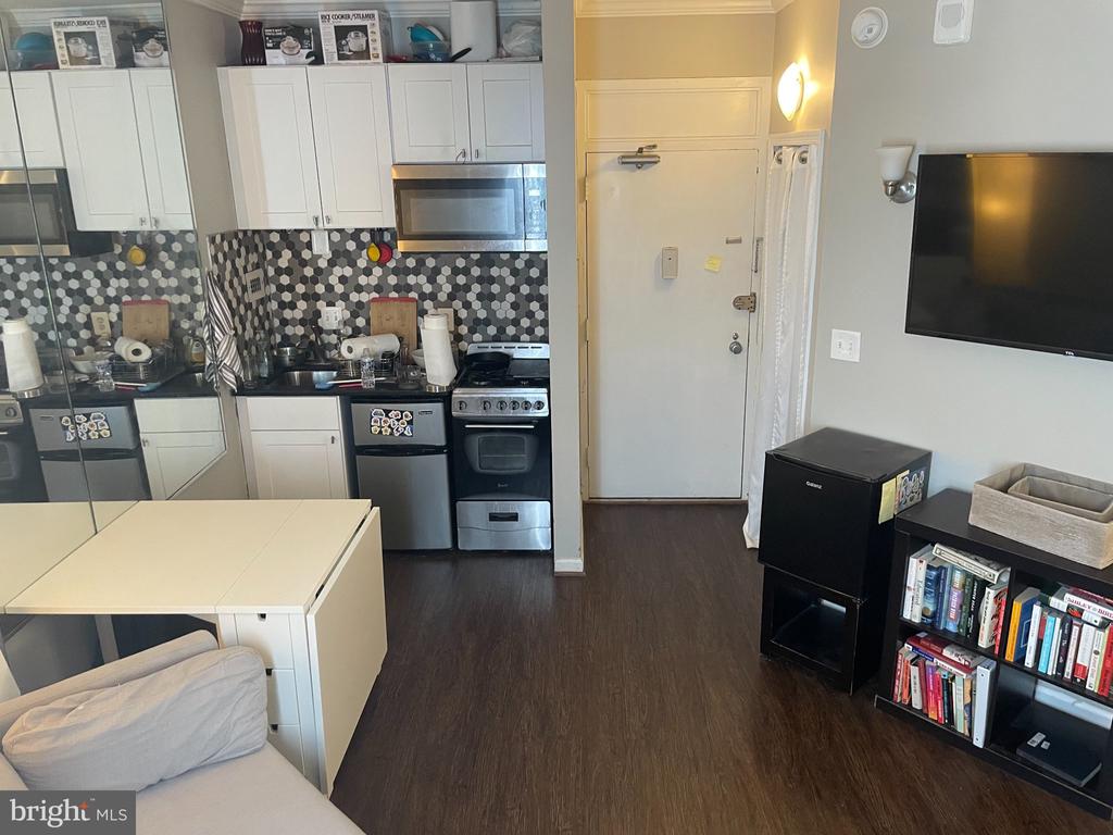 Residential Lease in CHEVY CHASE 5