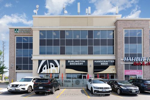 g101-3600 Dundas St, Burlington, ON, L7M4B8 | Card Image
