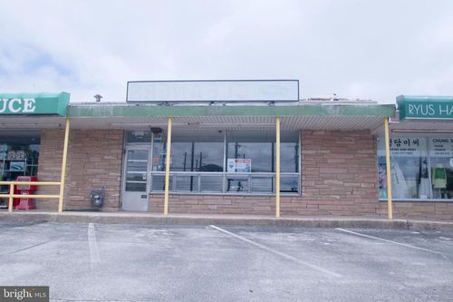 1347 E Township Line Rd, BLUE BELL, PA, 19422-3474 | Card Image