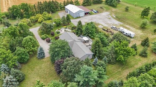 10046 Walker Rd, Amherstburg, ON, N0R1J0 | Card Image