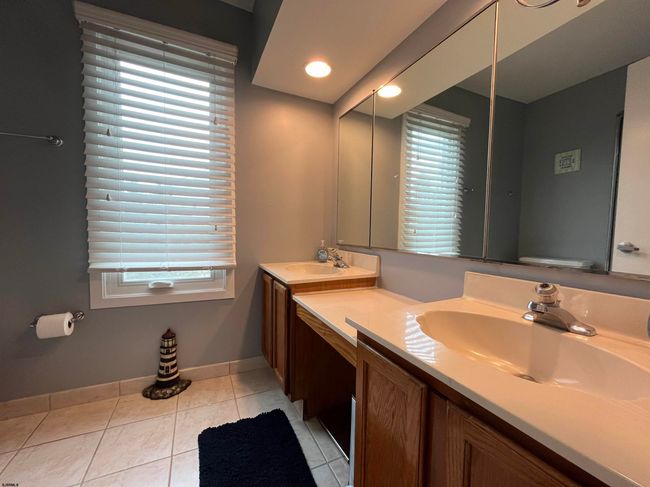 22 Surfside Rd, Condo with 3 bedrooms, 3 bathrooms and null parking in Brigantine NJ | Image 9