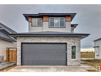 10214 Av 92 A, House other with 3 bedrooms, 3 bathrooms and 5 parking in Morinville AB | Image 1