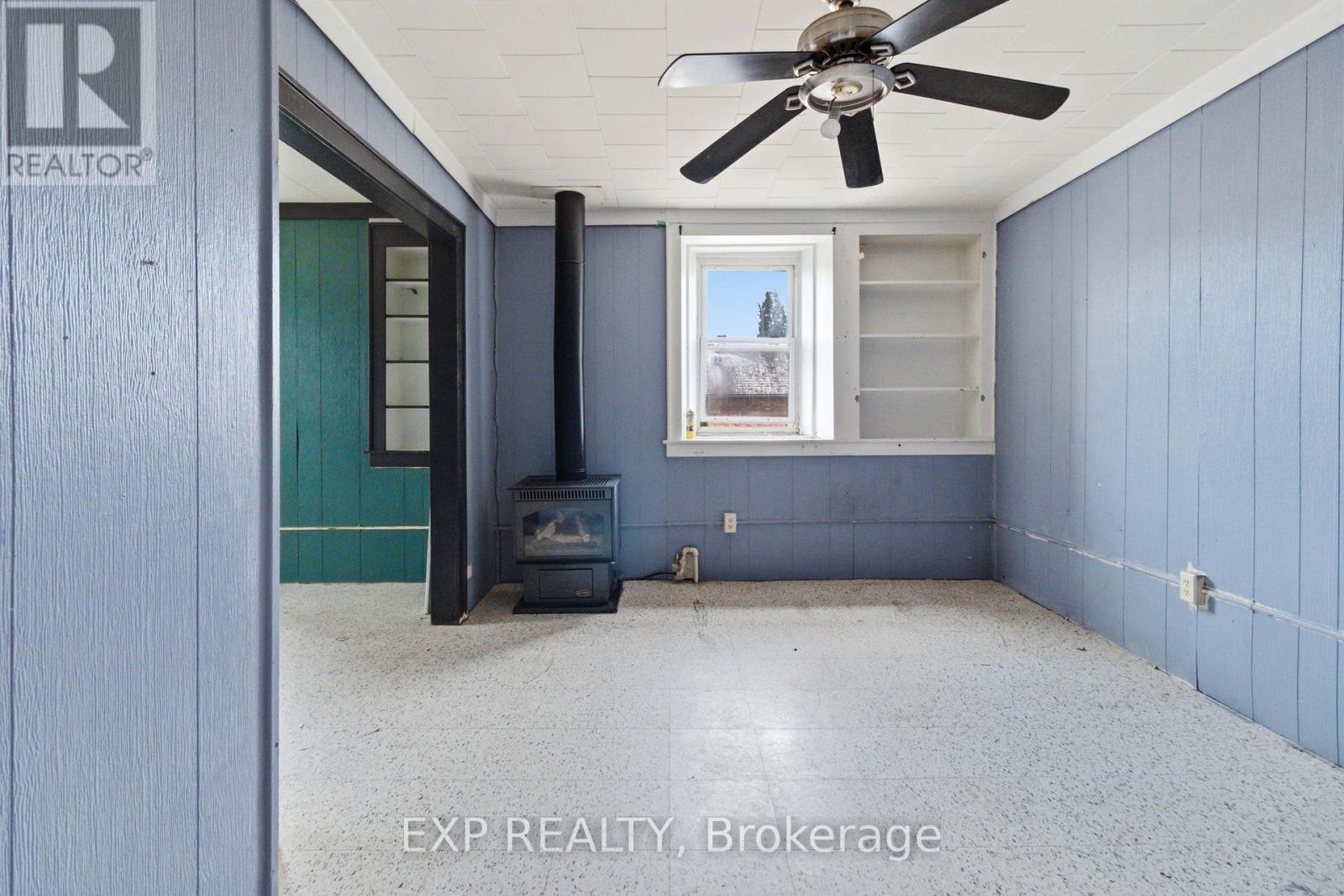 Residential Lease in Norfolk (Simcoe) 3