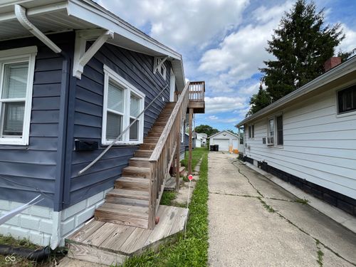 2916 Noble St, Anderson, IN, 46016-5470 | Card Image