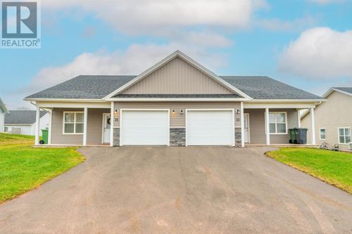 33 & 35 Aidan St, Charlottetown, PE, C1E3P9 | Card Image