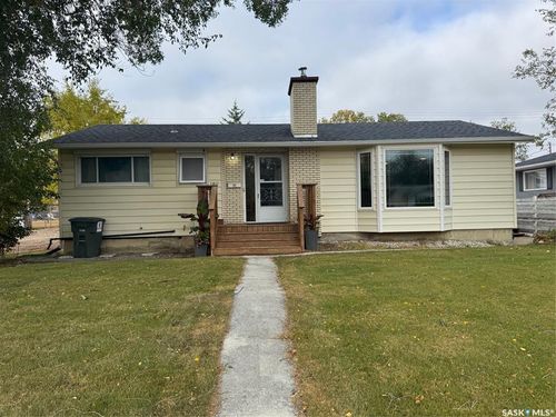 1811 91st St, North Battleford, SK, S9A0A6 | Card Image